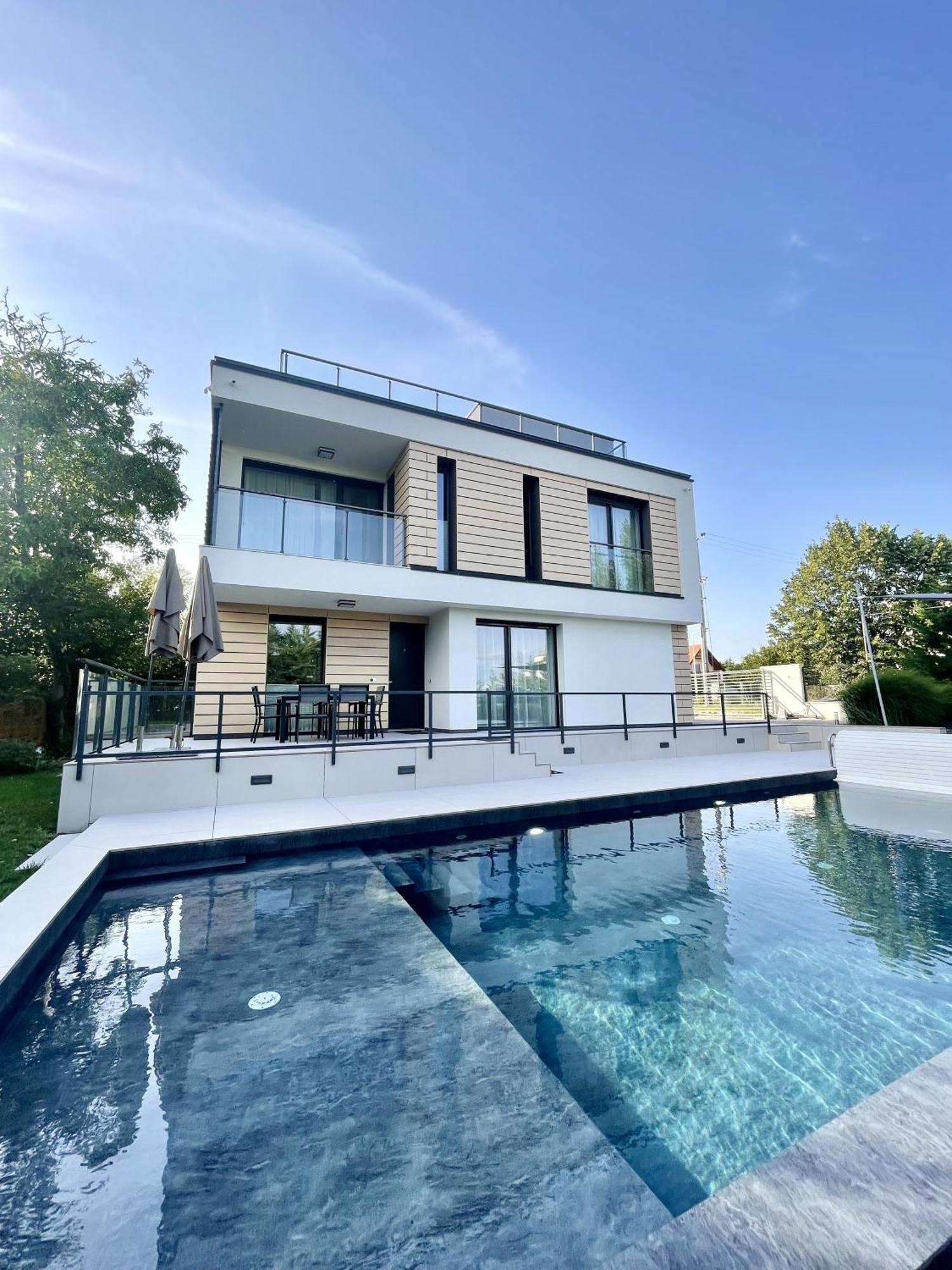 Golden Relax Apartments บาลาตอนฟือเรด ภายนอก รูปภาพ